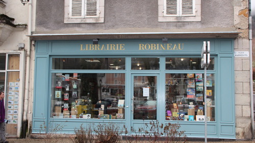 Rénovation de la devanture d'une librairie 19110 Bort les Orgues